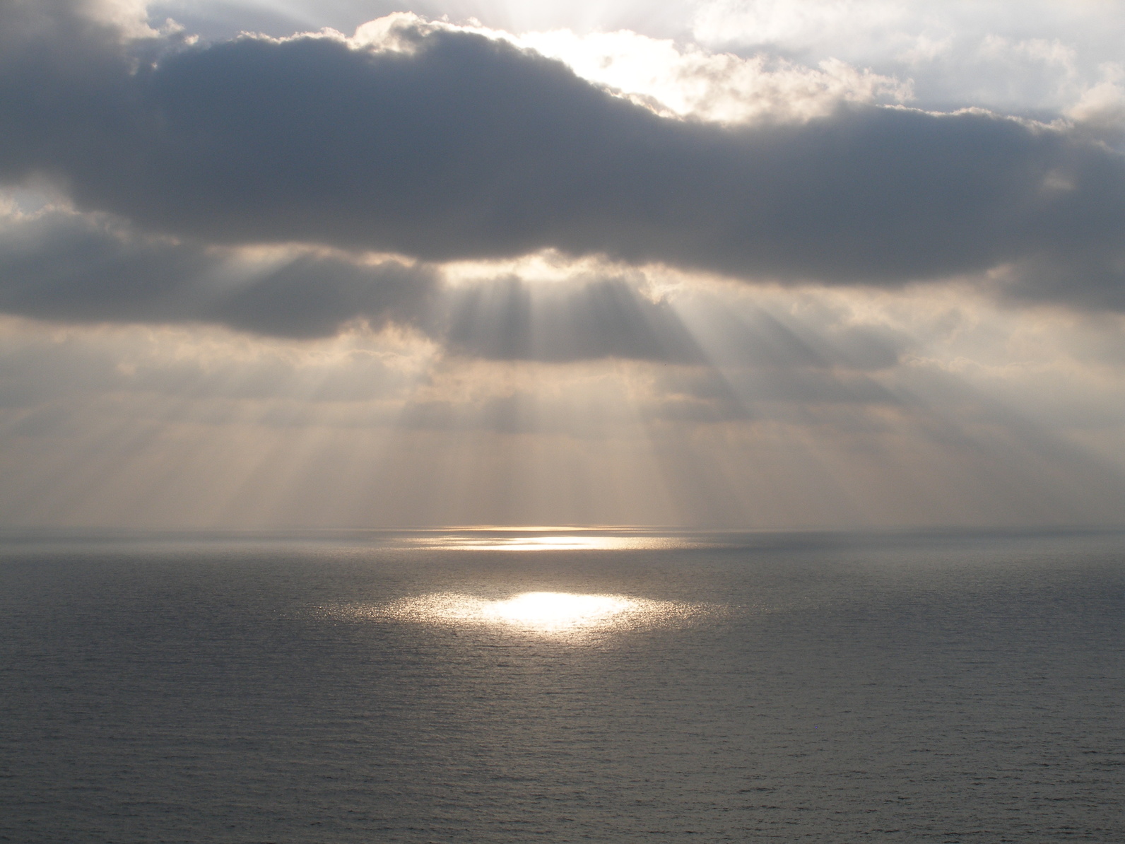 Sun at Rosh Hanikra